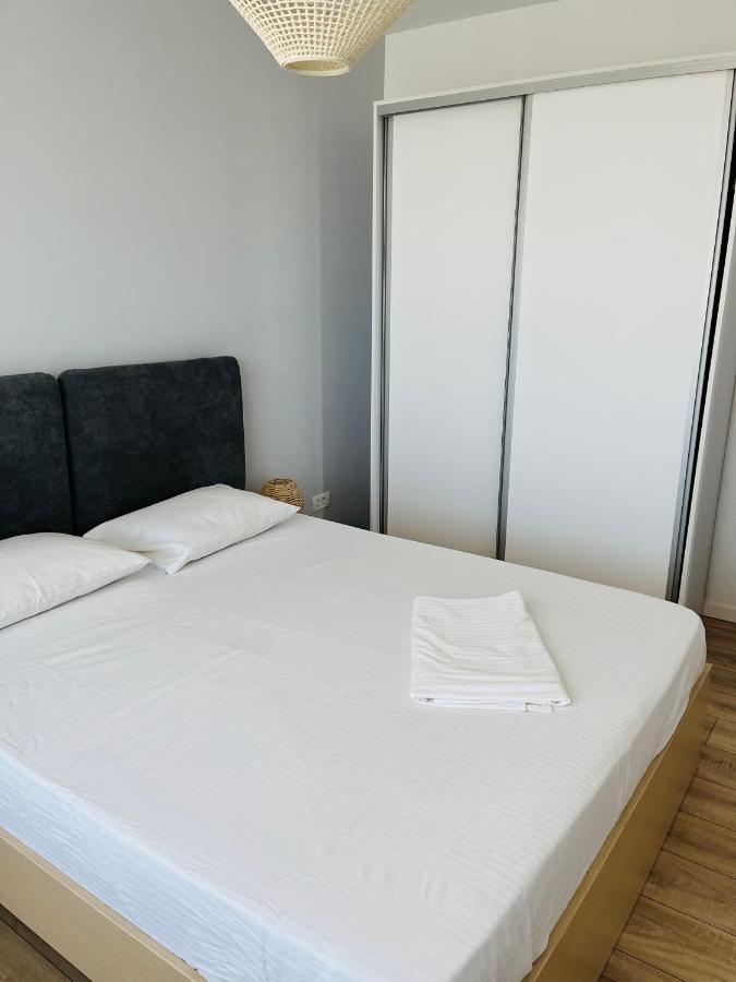 Beach Vibe Mamaia By The Sea Exterior foto